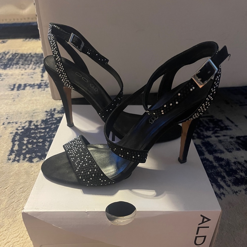 Ladies Aldo Agrausa Heels size 8.5
